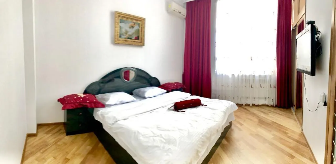 Calm Center Of Baku Apartment Azerbaijan